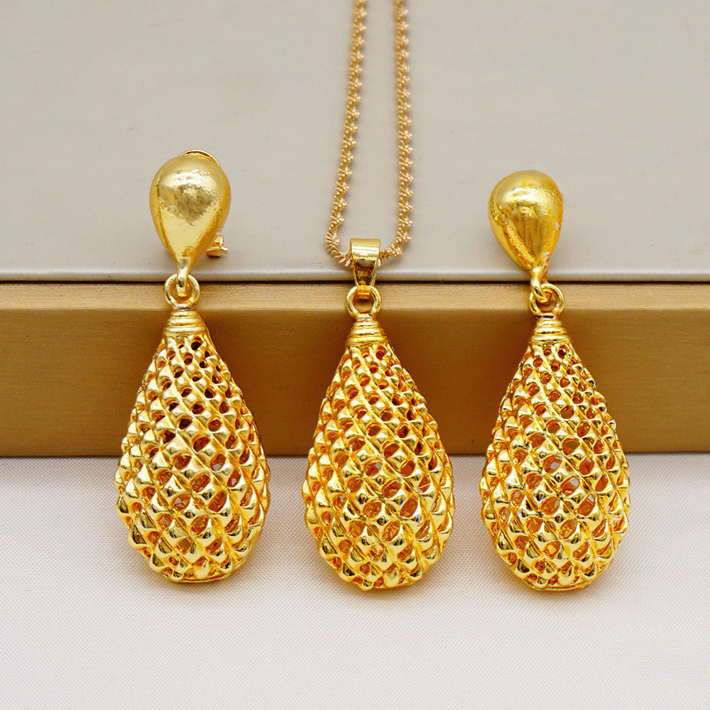 Chain Pendant with Earring