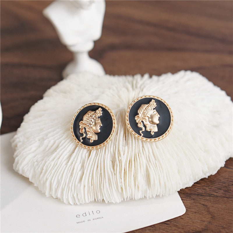 Retro Button Earring