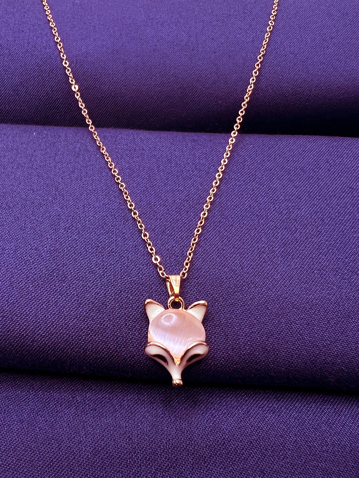 Foxy Pendent Necklace-Gold